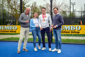 Triomf eert Niels de Langen